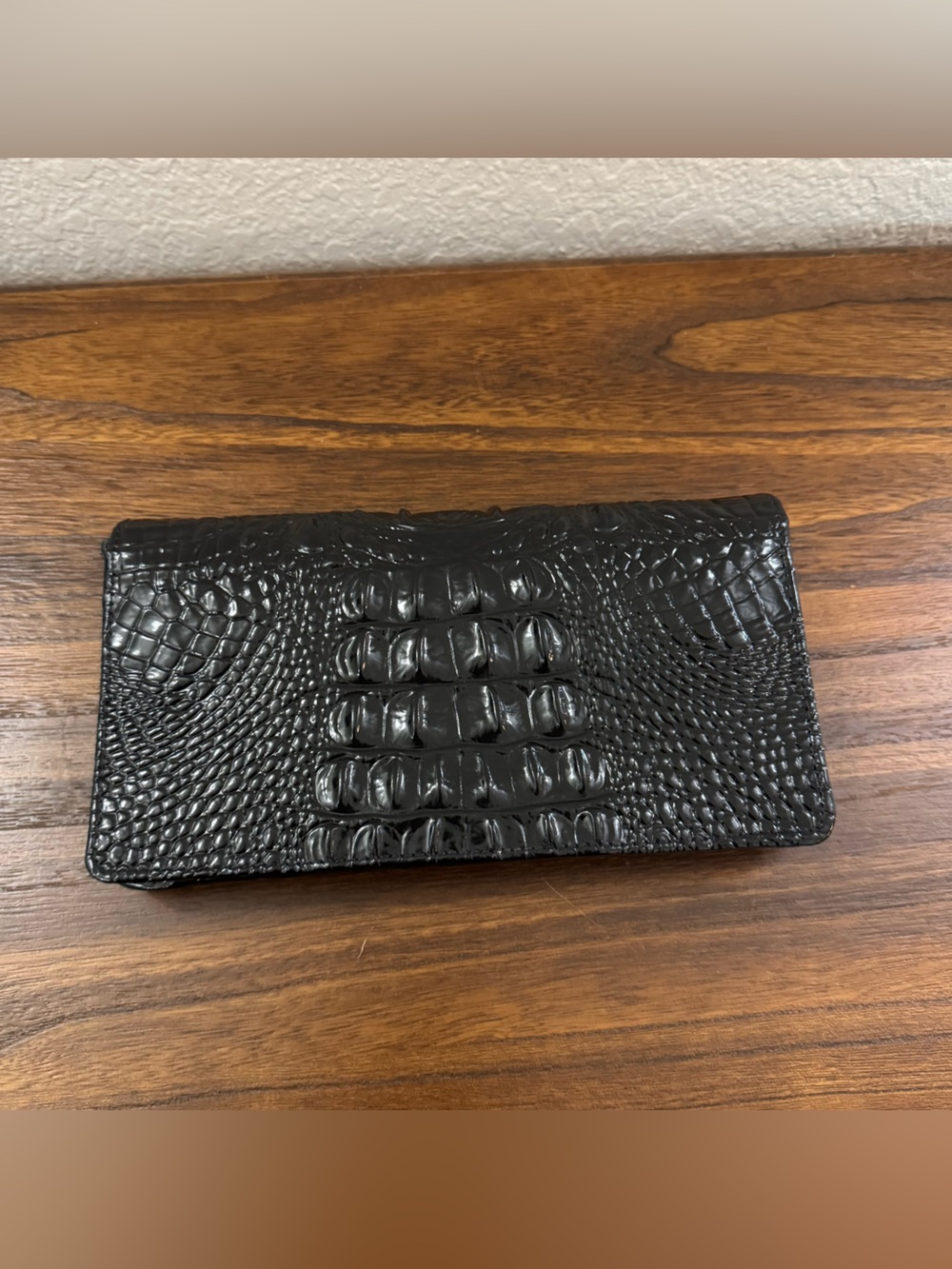 Brahmin Melbourne Croc Embossed Wallet - Picture 2 of 7